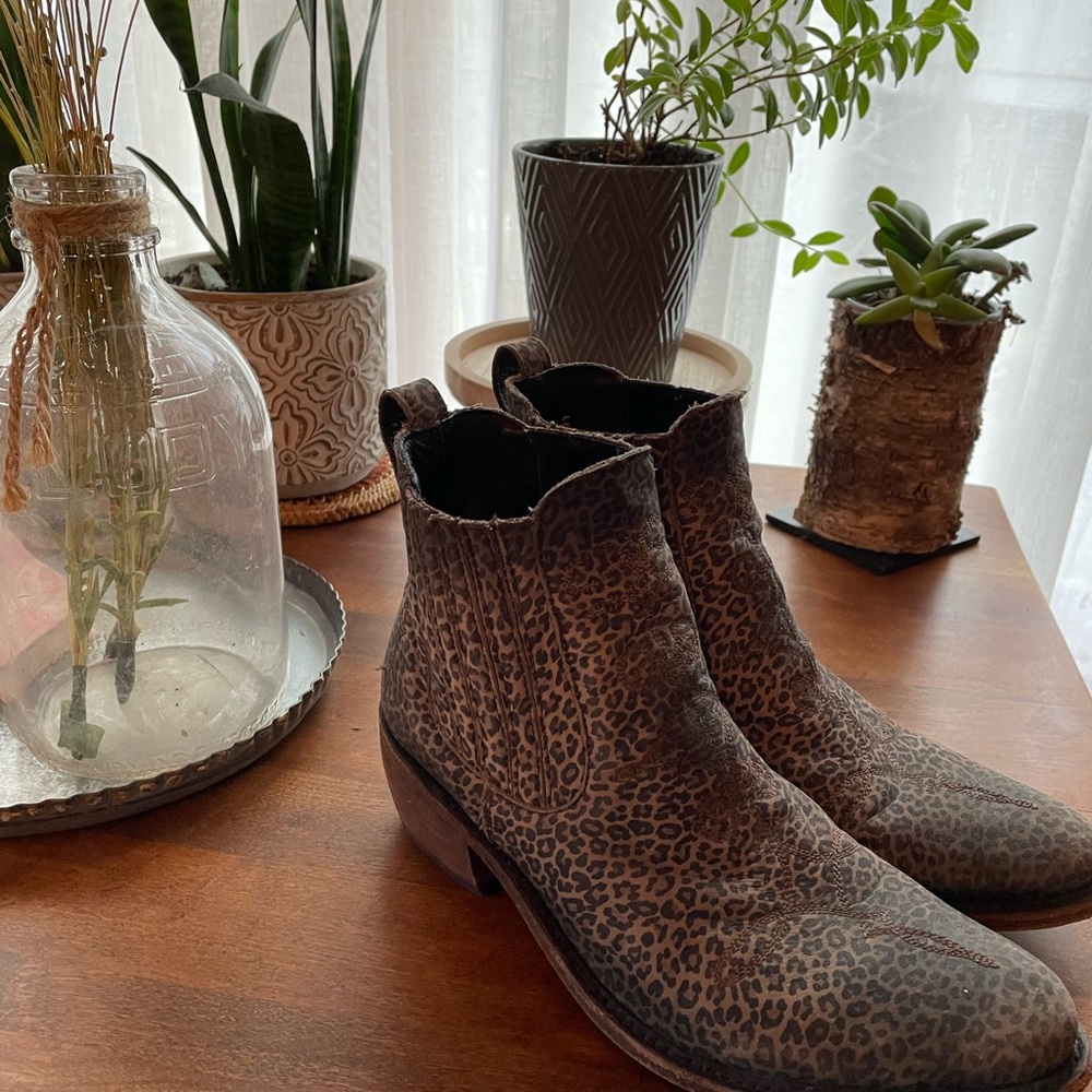 Booties - Picture 5 of 5